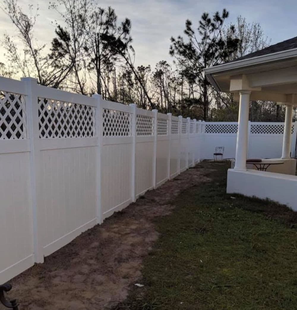 Gallery photos for Custom White Vinyl Fence with Lattice Accent: Image #3