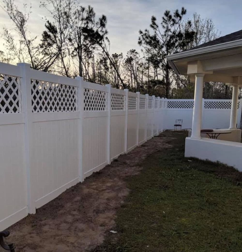 Gallery photos for Custom White Vinyl Fence with Lattice Accent: Image #1